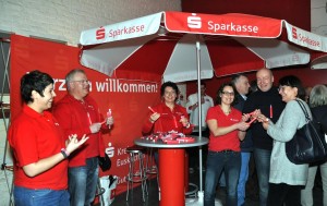 Oldienacht 2016 der Hilfsgruppe Eifel in der Zikkurat in Firmenich. Foto: Reiner Züll