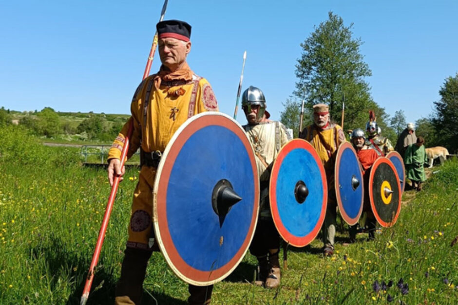 Römische Kampfformation erobert Nettersheim