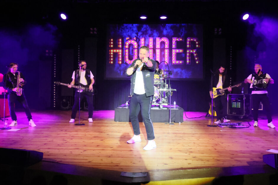 Martin Schopps und die „Höhner“ sorgten für Hochstimmung bei der PS-Auslosung