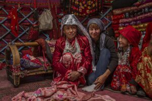 Die Wiener Fotografin und Abenteurerin Priska Seisenbacher bringt ihre Eindrücke von Pamir nach Steinfeld. Foto: Priska Seisenbacher