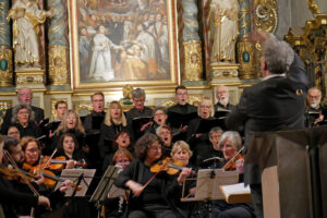Der spirituelle Höhepunkt des Musikfests wird erneut von Chor und Orchester an der Basilika Steinfeld unter der Leitung von Erik Arndt gestaltet. Bild: Stefan Hönig