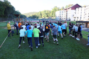 Dicht stand das Feld der Jungen unter 14 Jahre als der Startschuss ertönte. Bild: Michael Thalken/Eifeler Presse Agentur/epa